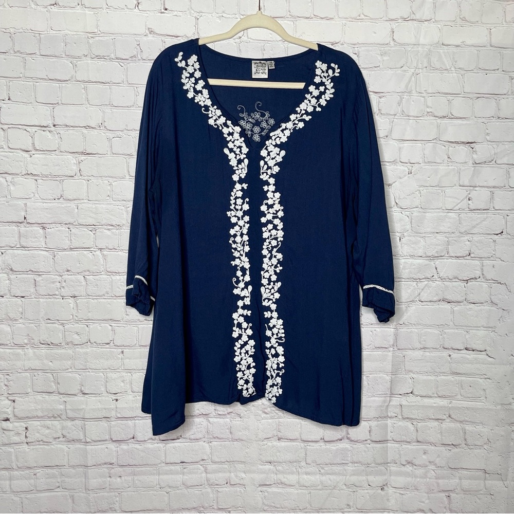 Navy Blue Tunic with White Embroidery, size 1X